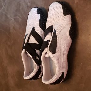 EUC Puma Mostro Perforated Leather Sneaker